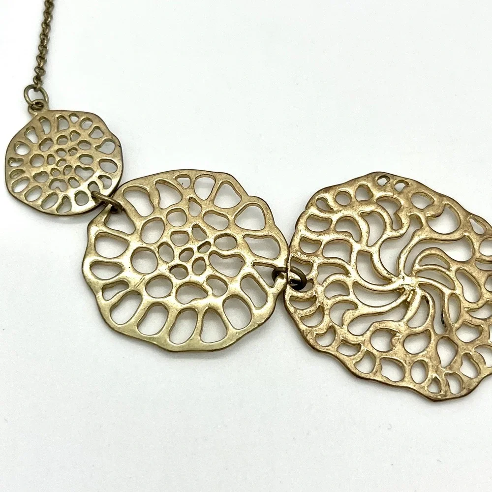 Statement Necklace Gold Tone Disc Medallion‎ Chain Fashion Jewelry Filigree
